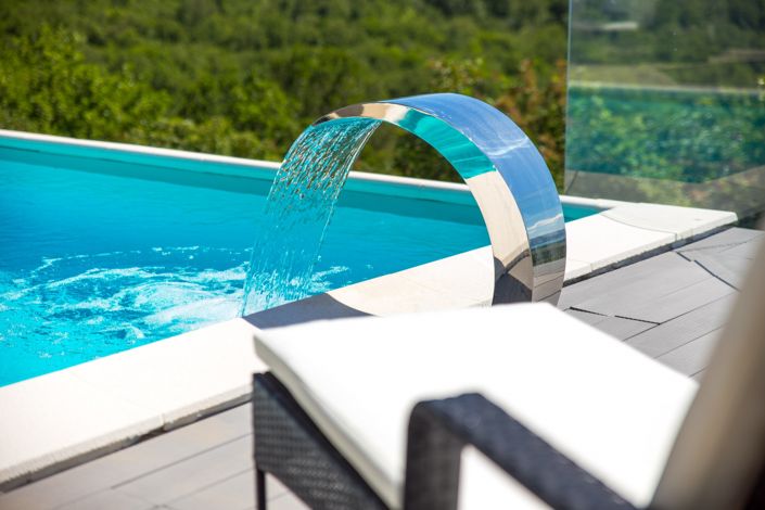 Image No.8-4 Bed Property for sale