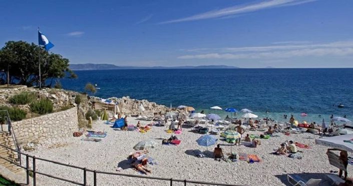 Image No.9-8 Bed Property for sale