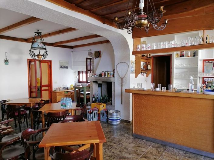 Image No.4-4 Bed Property for sale