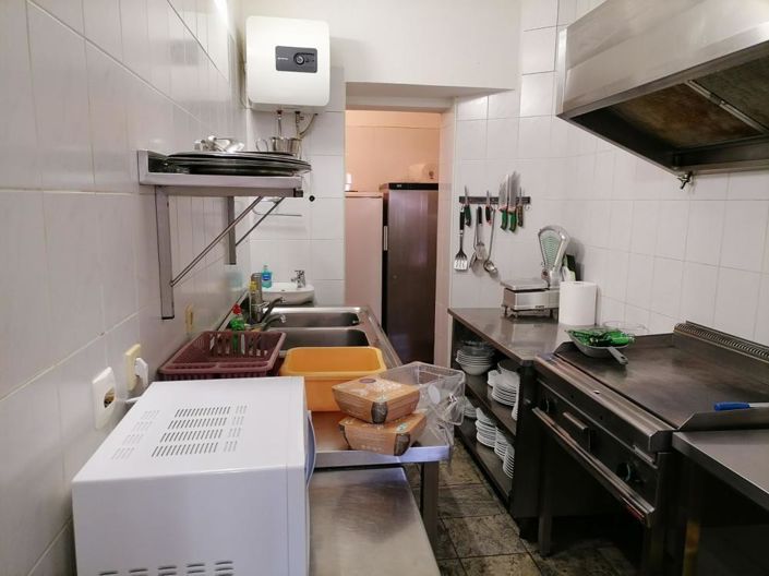 Image No.8-4 Bed Property for sale