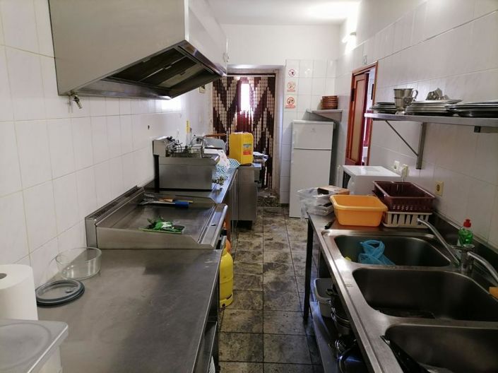 Image No.9-4 Bed Property for sale