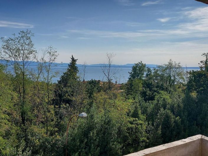 Image No.5-4 Bed Property for sale