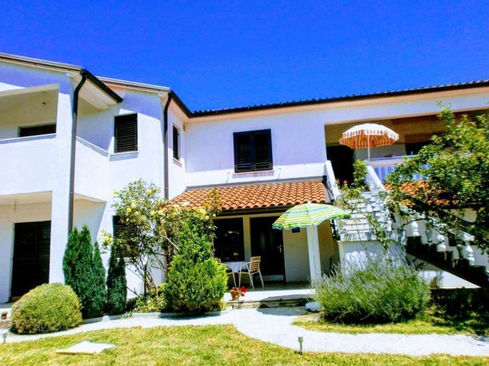 Image No.1-10 Bed Property for sale