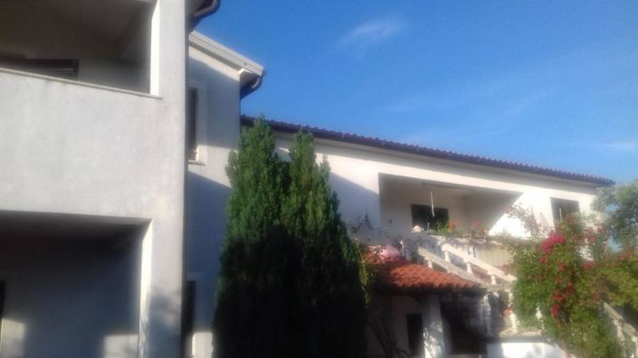 Image No.9-10 Bed Property for sale