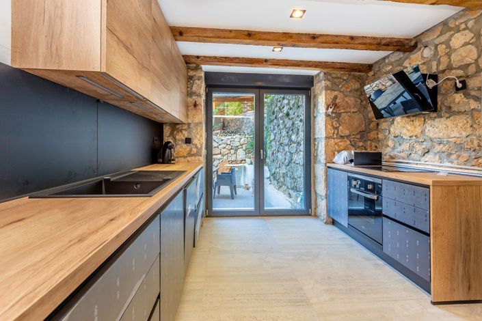 Image No.5-3 Bed Property for sale