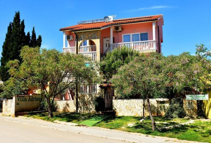 Image No.1-15 Bed Property for sale