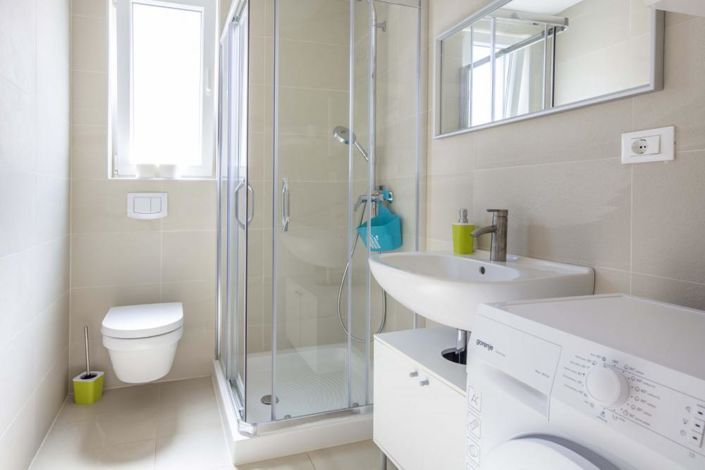 Image No.14-7 Bed Property for sale