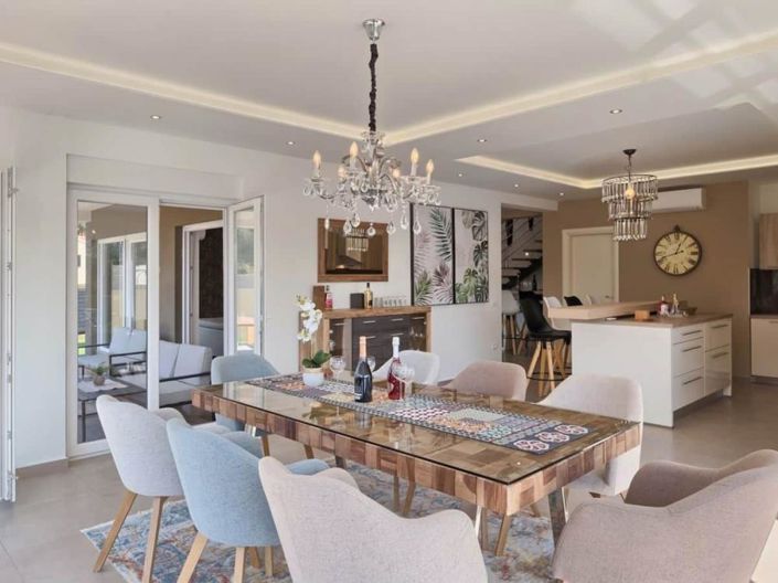 Image No.7-4 Bed Property for sale