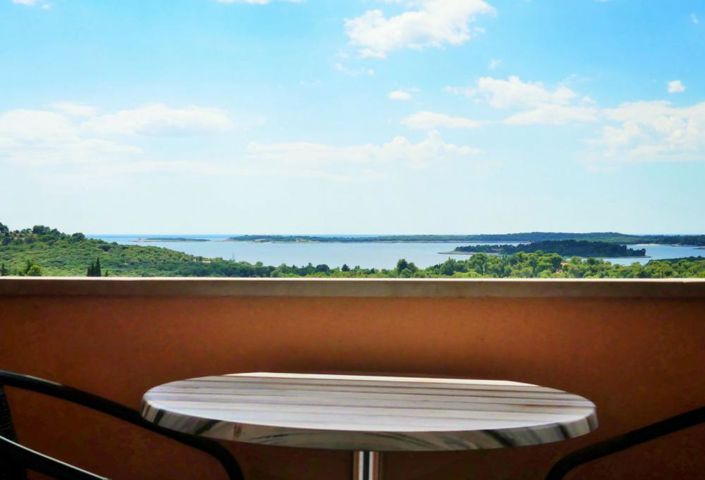 Image No.1-10 Bed Property for sale