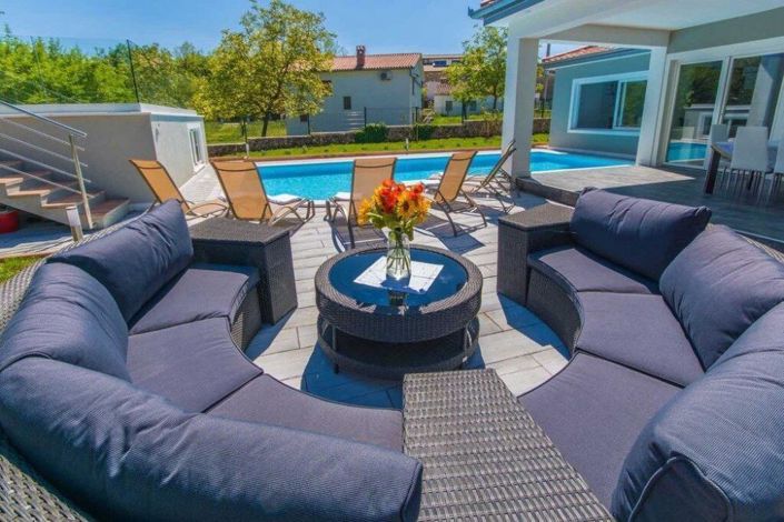 Image No.21-4 Bed Property for sale