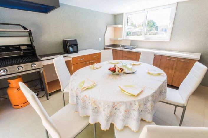 Image No.8-4 Bed Property for sale