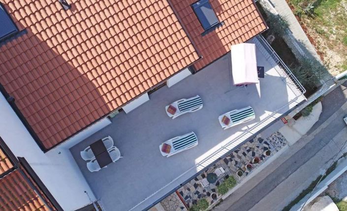 Image No.5-12 Bed Property for sale