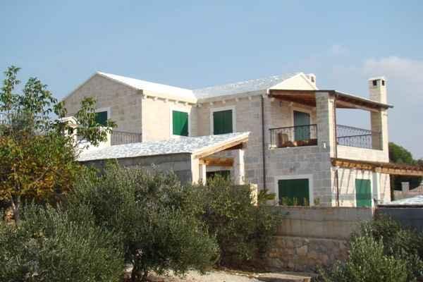 Image No.8-4 Bed Property for sale