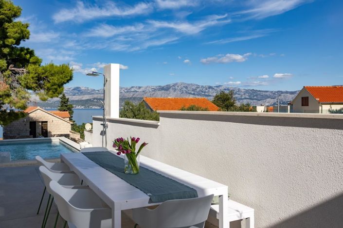 Image No.24-4 Bed Property for sale