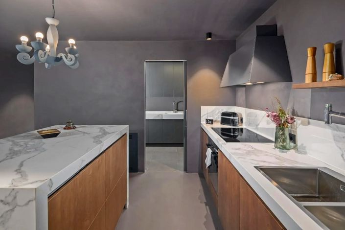 Image No.20-4 Bed Property for sale