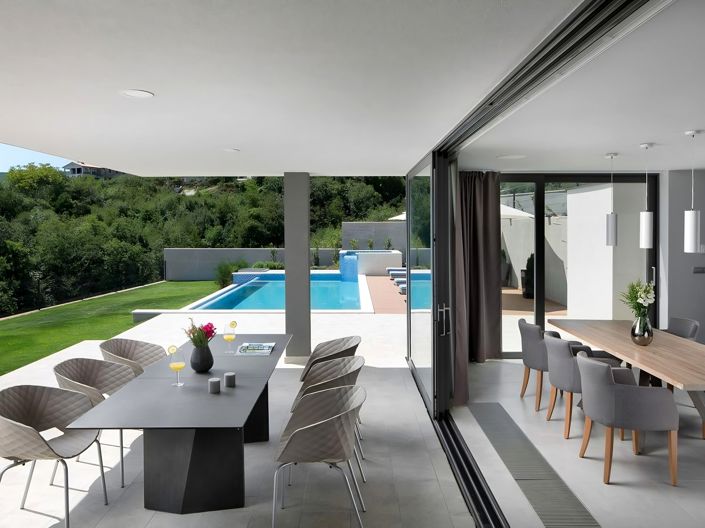 Image No.6-4 Bed Property for sale