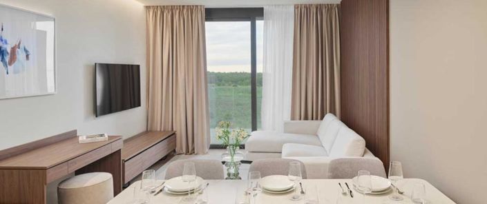 Image No.14-2 Bed Property for sale