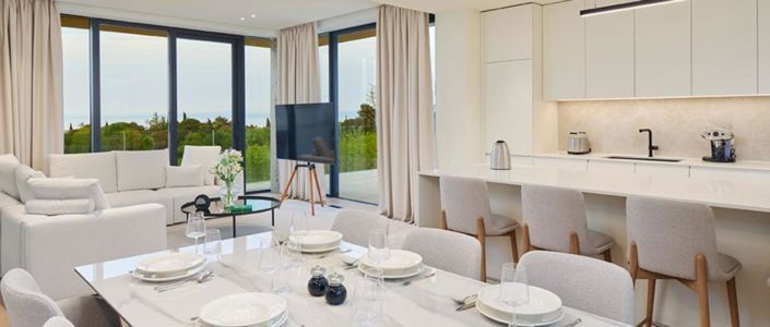 Image No.19-2 Bed Property for sale