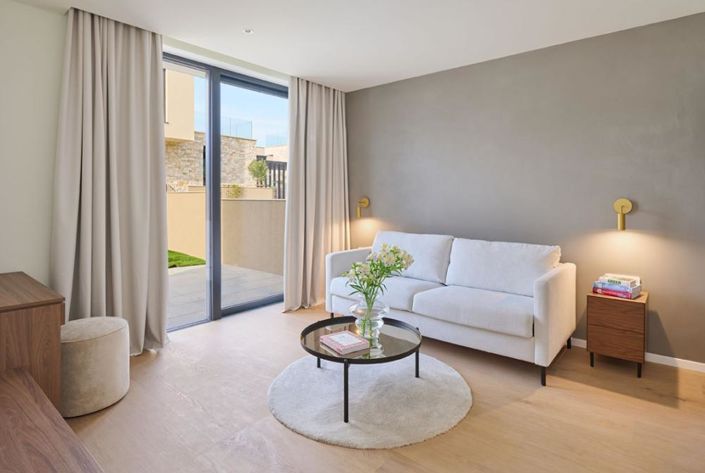 Image No.24-2 Bed Property for sale