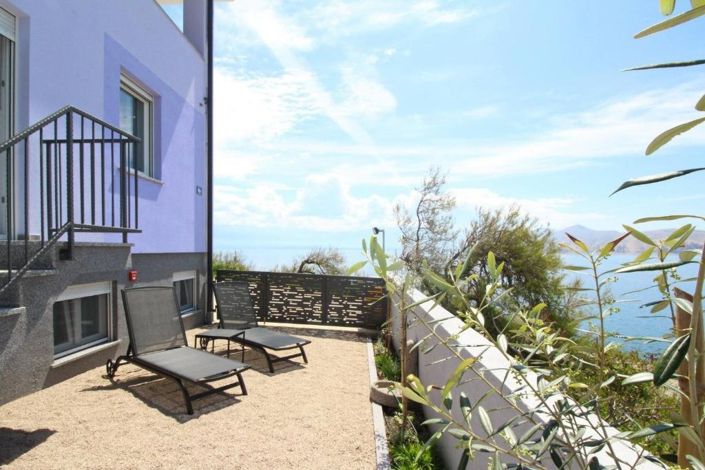 Image No.22-5 Bed Property for sale