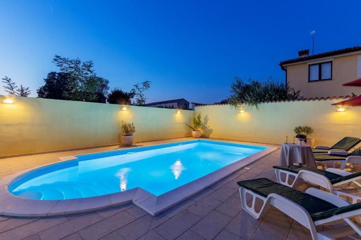 Image No.13-Propriété de 5 chambres à vendre à Vodnjan