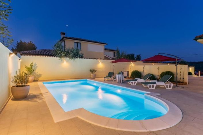 Image No.16-Propriété de 5 chambres à vendre à Vodnjan