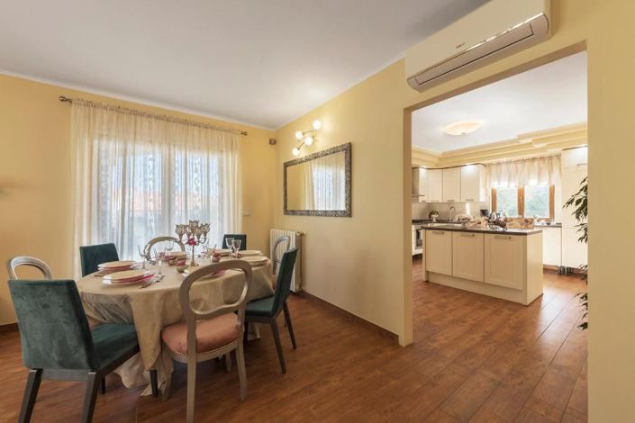 Image No.25-Propriété de 5 chambres à vendre à Vodnjan