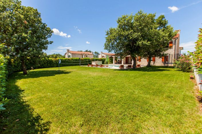 Image No.7-4 Bed Property for sale