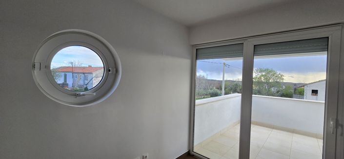 Image No.21-6 Bed Property for sale