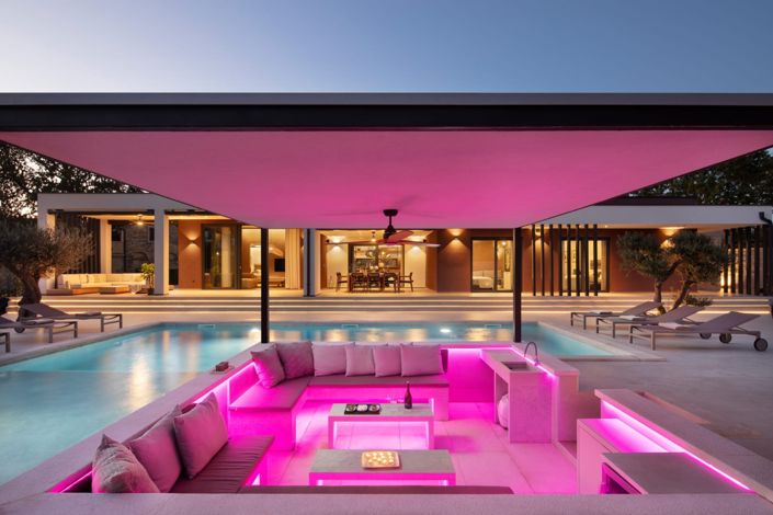 Image No.11-3 Bed Property for sale