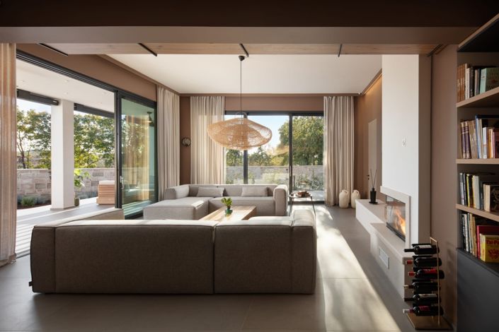 Image No.18-3 Bed Property for sale