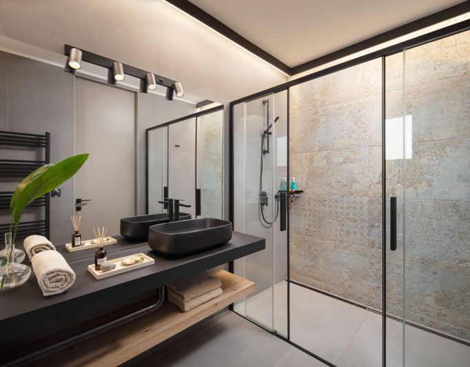 Image No.24-3 Bed Property for sale