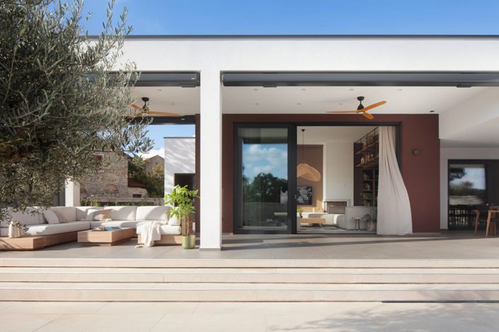 Image No.9-3 Bed Property for sale