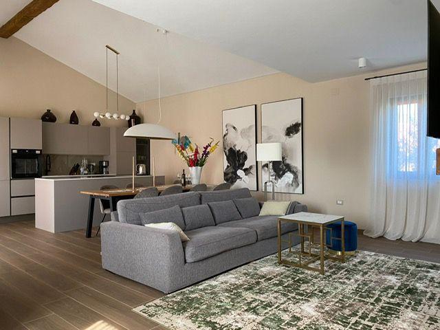 Image No.23-4 Bed Property for sale