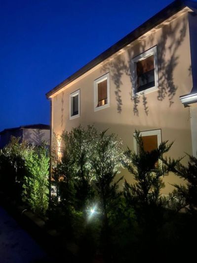 Image No.4-4 Bed Property for sale