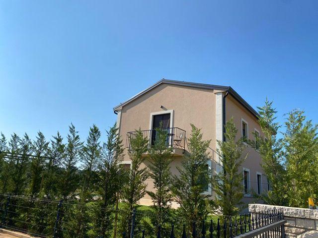 Image No.6-4 Bed Property for sale