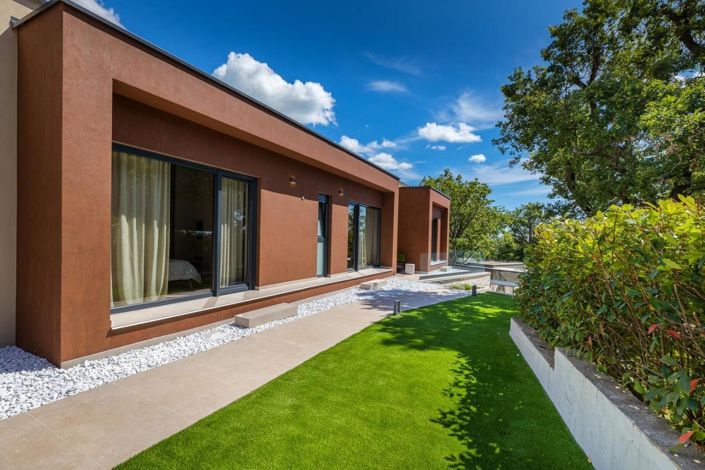 Image No.22-4 Bed Property for sale