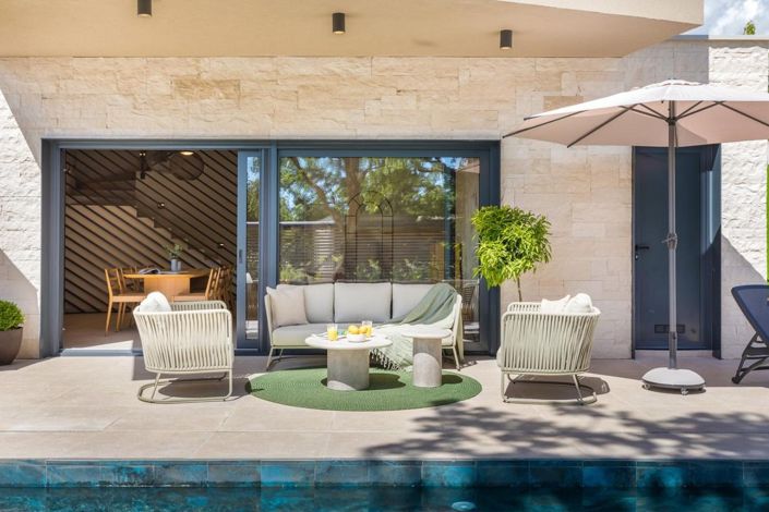 Image No.23-4 Bed Property for sale