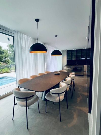 Image No.5-4 Bed Property for sale