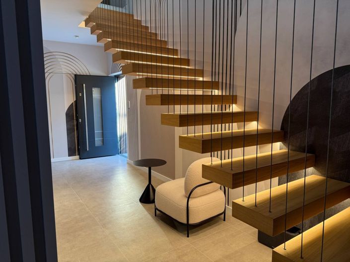 Image No.7-4 Bed Property for sale