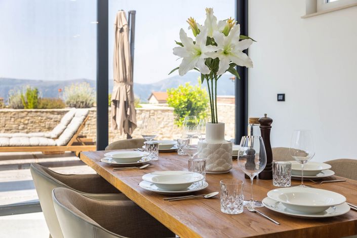 Image No.15-3 Bed Property for sale