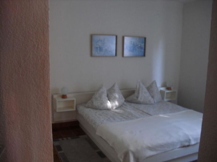 Image No.22-4 Bed Property for sale