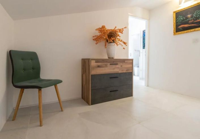 Image No.16-4 Bed Property for sale