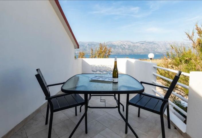 Image No.6-4 Bed Property for sale