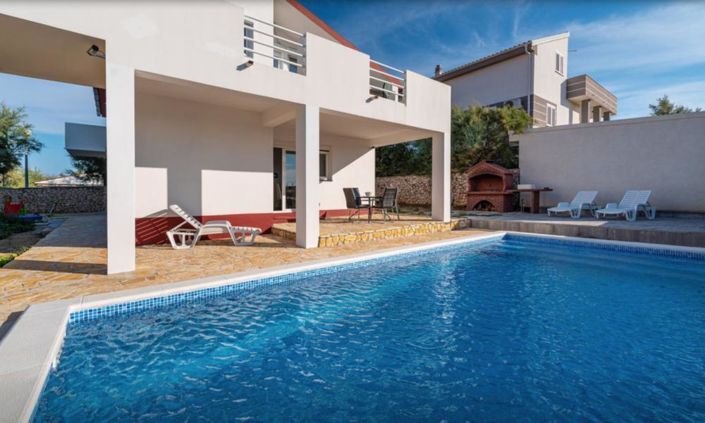 Image No.7-4 Bed Property for sale