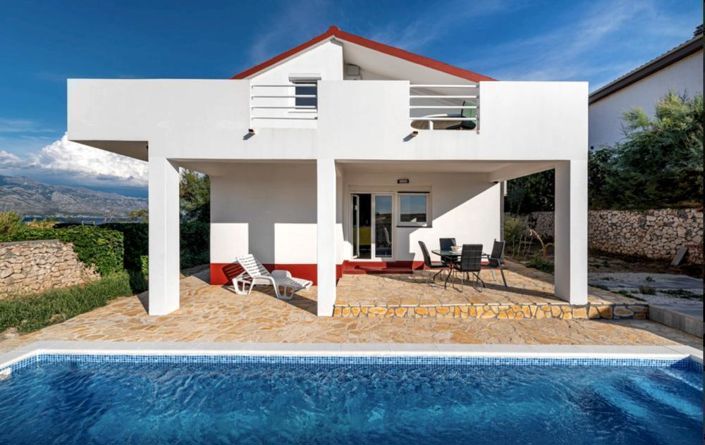 Image No.8-4 Bed Property for sale