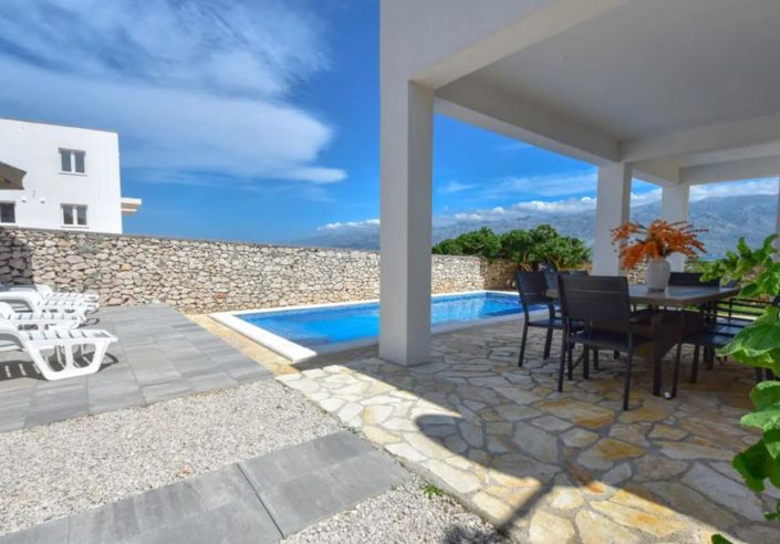 Image No.9-4 Bed Property for sale