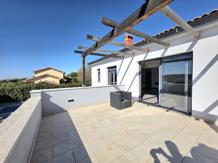 Image No.15-4 Bed Property for sale