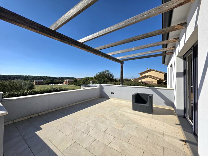 Image No.16-4 Bed Property for sale