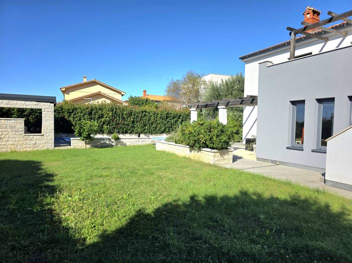 Image No.7-4 Bed Property for sale